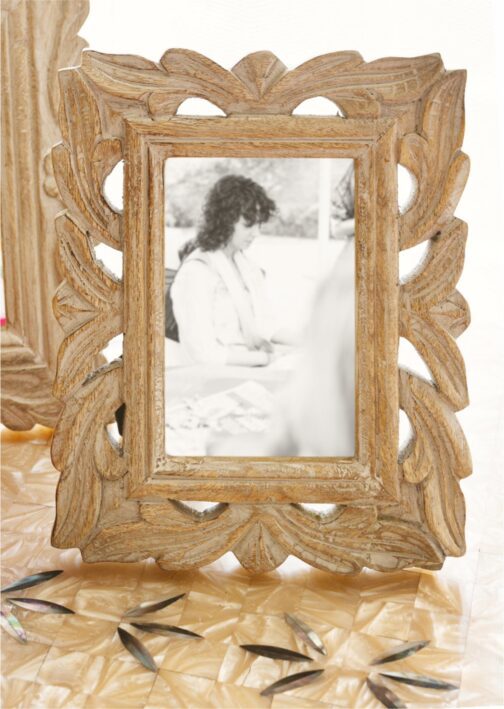 Carved Leaves Photoframe