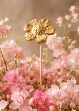 The Golden Daisy Stick