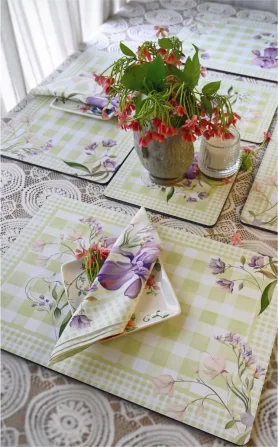 Lilac Orchid Recycled Wood Mats – Set of 4