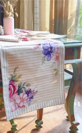 Roses Table Runner